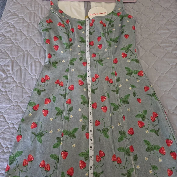 BAILEY ROSE. - Picture 5 of 6